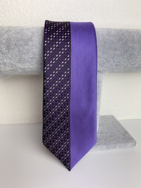 Férfi lila keskeny nyakkendő