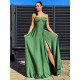 Exkluzív hosszú szatén alkalmi ruha hasítékkal - zöld