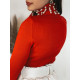 Piros női garbós pulóver díszgyöngyökkel