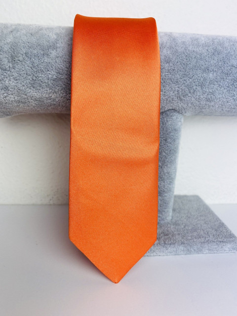 Férfi narancssárga szatén keskeny nyakkendő