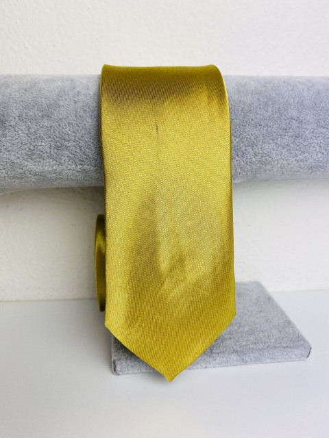 Férfi aranyszínű szatén keskeny nyakkendő