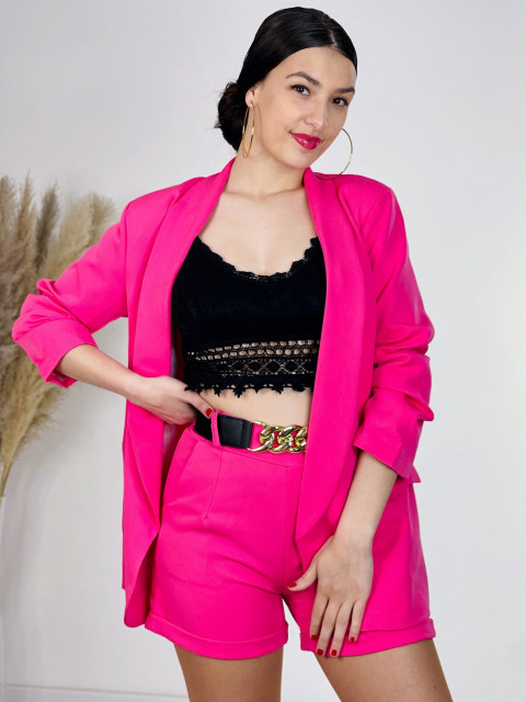 Elegáns női rövidnadrág kosztüm övvel - rózsaszínű