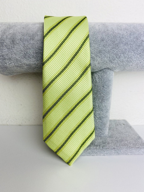 Férfi világoszöld szatén keskeny nyakkendő