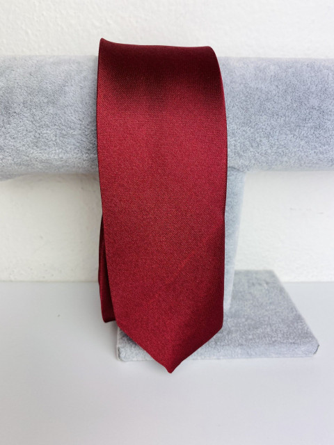 Férfi bordó szatén keskeny nyakkendő