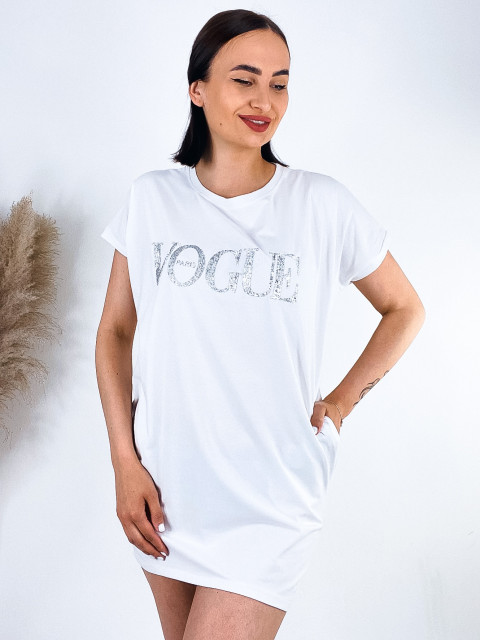Női oversize pólóruha VOGUE - fehér