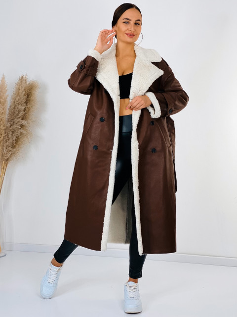 Hosszú női műbőr bélelt télikabát övvel - barna