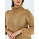 Női hosszúkás garbós pulóver hasítékkal - barna