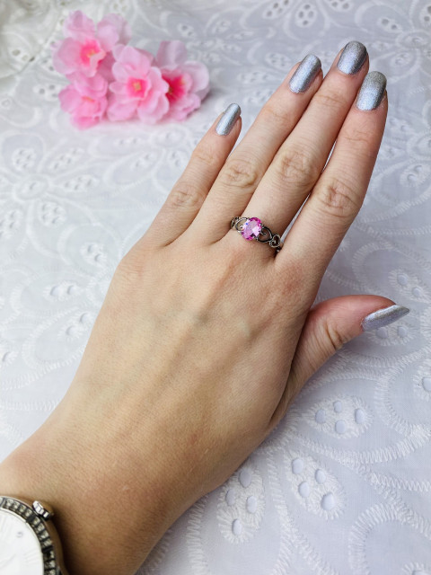 Női ezüst gyűrű rózsaszínű kristállyal 1