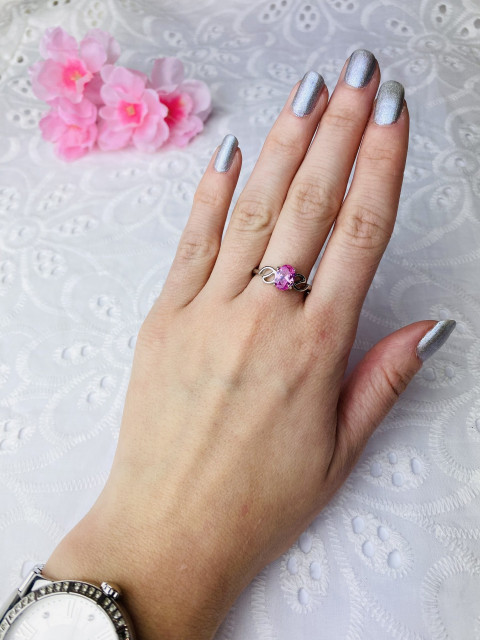 Női ezüst gyűrű rózsaszínű kristállyal 6