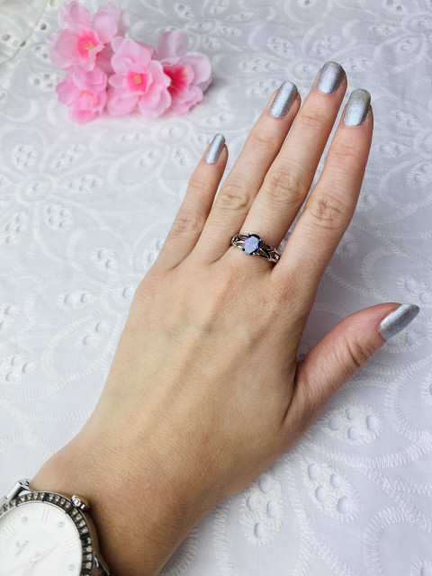 Női ezüst gyűrű lila kristállyal 7